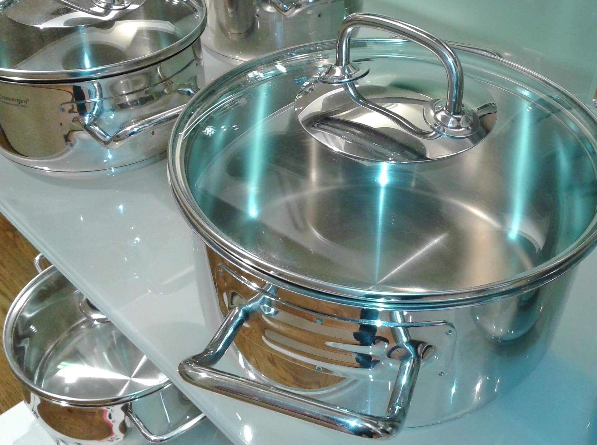 how to pick stainless steel cookware