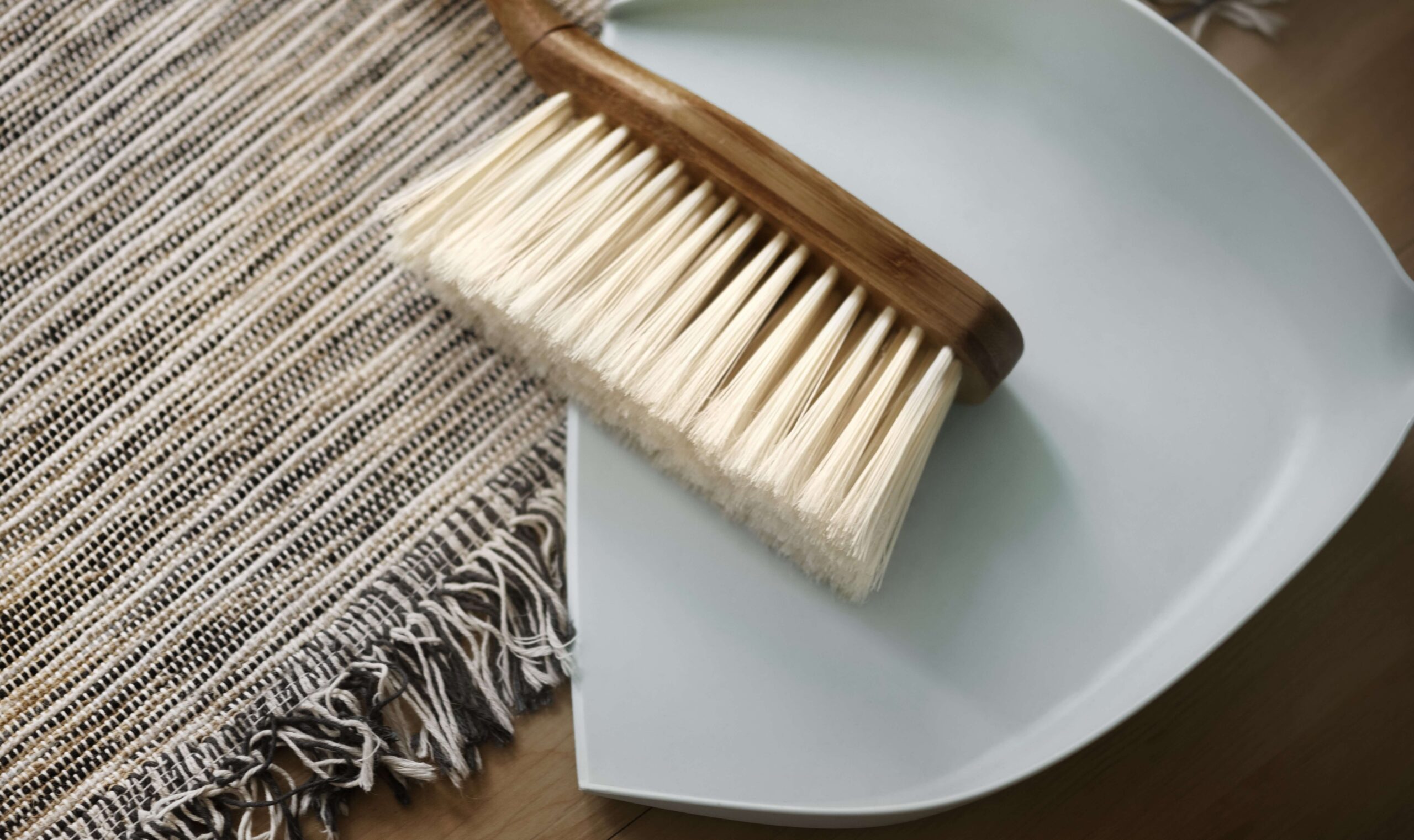 How to Clean Carpet Cleaner Brushes