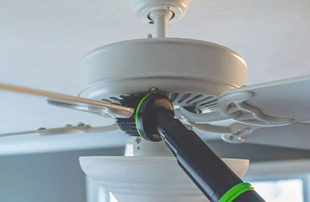 How to Clean Ceiling Fan with Vacuum Cleaner